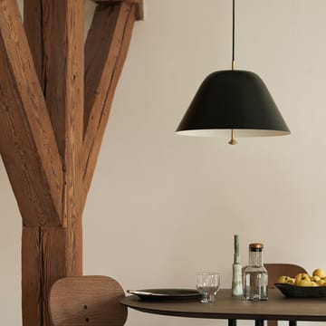 Lehvitete pendel Ø40 cm - Svart-messing - Audo Copenhagen
