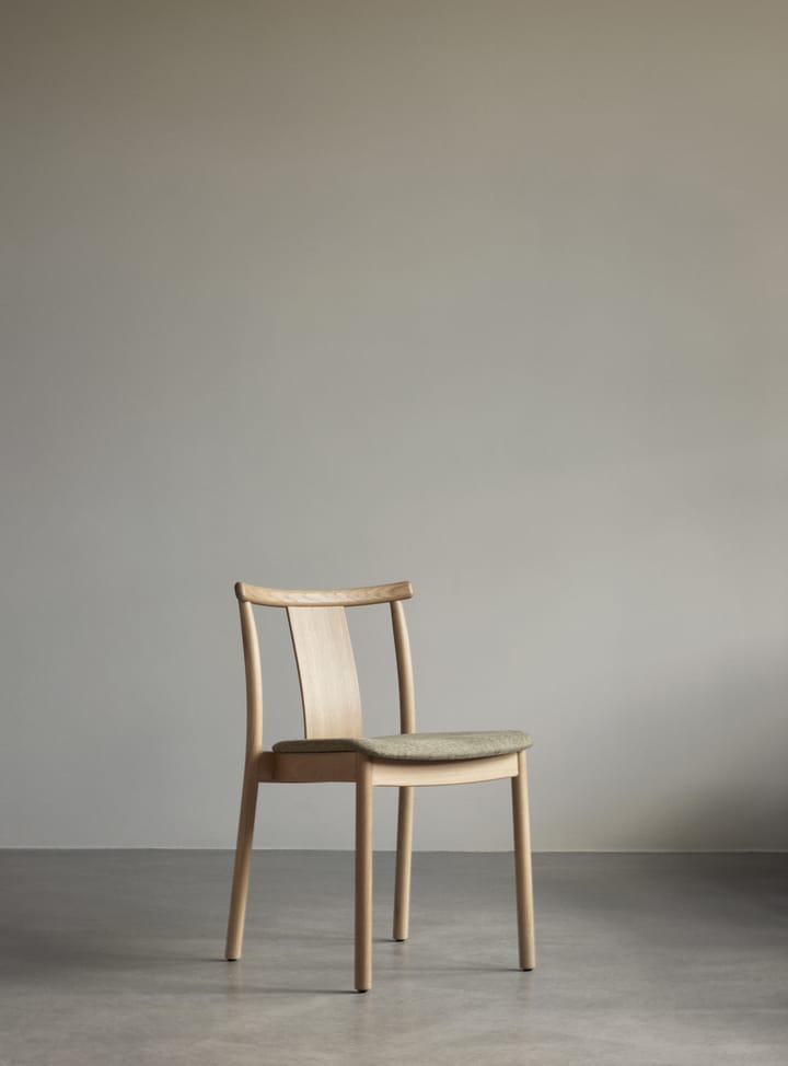 Merkur stol med sittepute, Oak-Hallingdal 0200 beige Audo Copenhagen