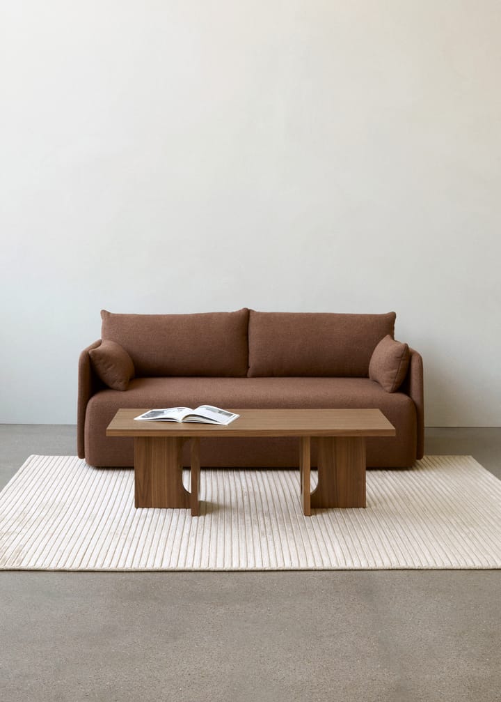 Offset sofa 2-seters, Audo Bouclé 08 Bordeaux Audo Copenhagen