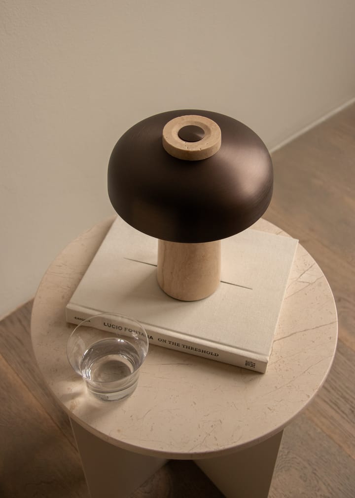 Reverse portabel bordlampe 24,5 cm, Travertine-bronzed aluminium Audo Copenhagen