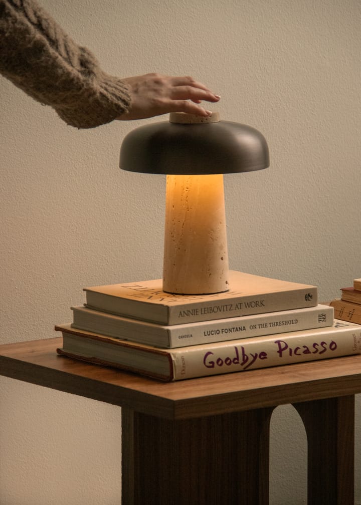 Reverse portabel bordlampe 24,5 cm, Travertine-bronzed aluminium Audo Copenhagen
