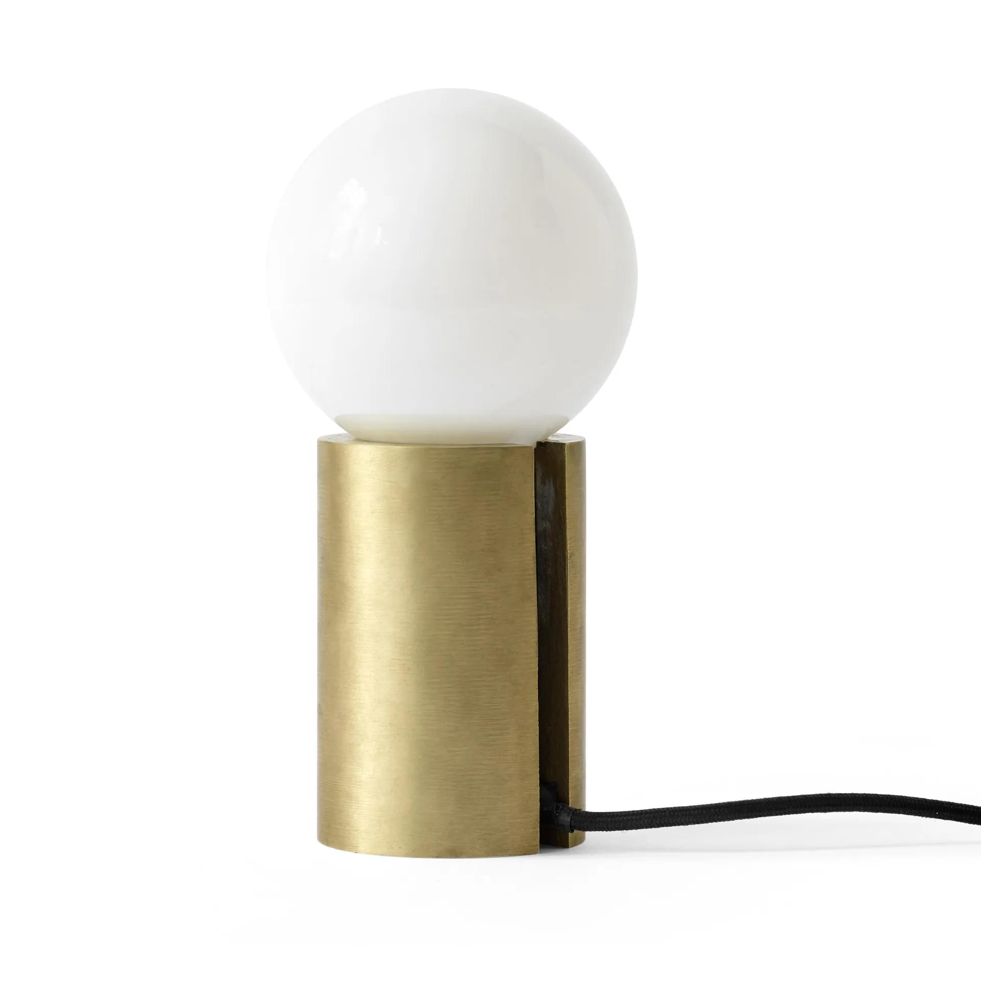 Socket bordlampe, børstet messing Audo Copenhagen