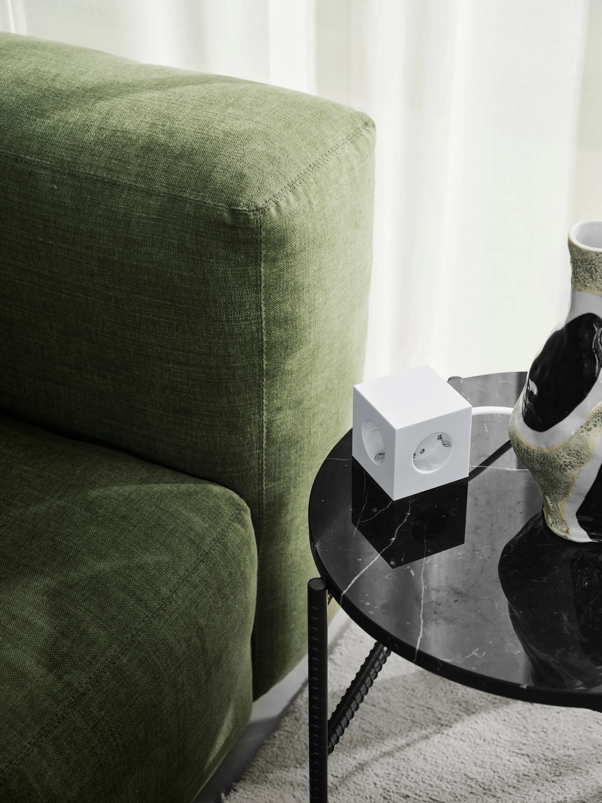 Square 1 grenuttak USB-C 30W 1,8 m, White Martinelli Luce edition Avolt