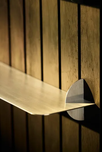 Aedes hylle - Sølvfarget, 80 cm - AYTM
