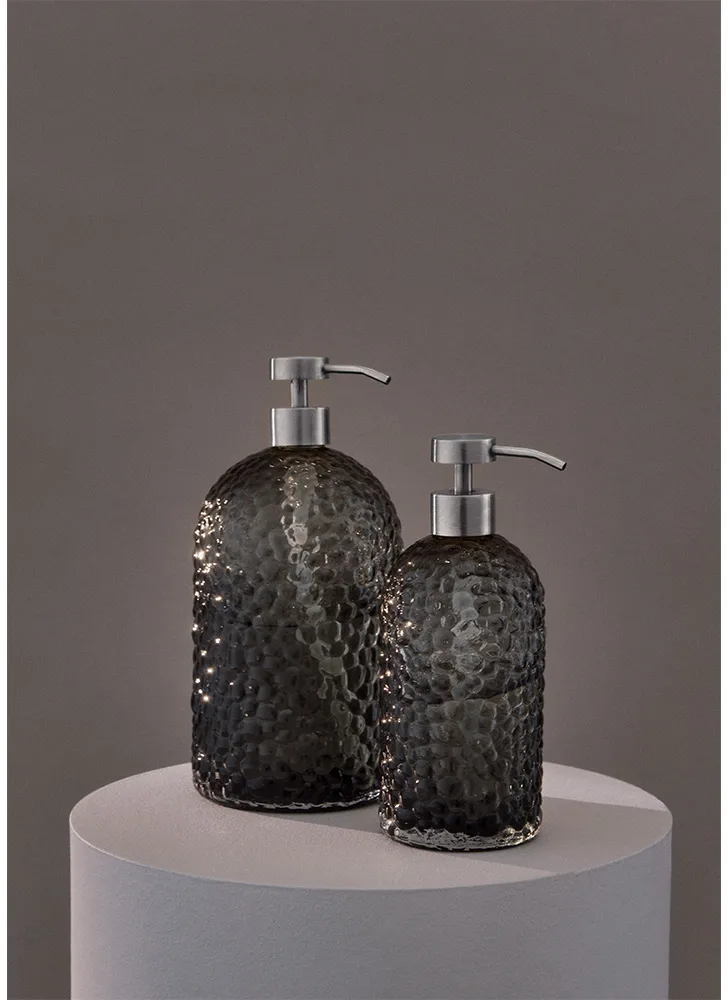 Arura såpepumpe 16 cm, Svart-sølv AYTM