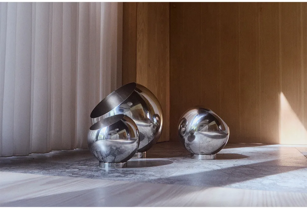 Globe blomsterpotte Ø17 cm, Silver AYTM