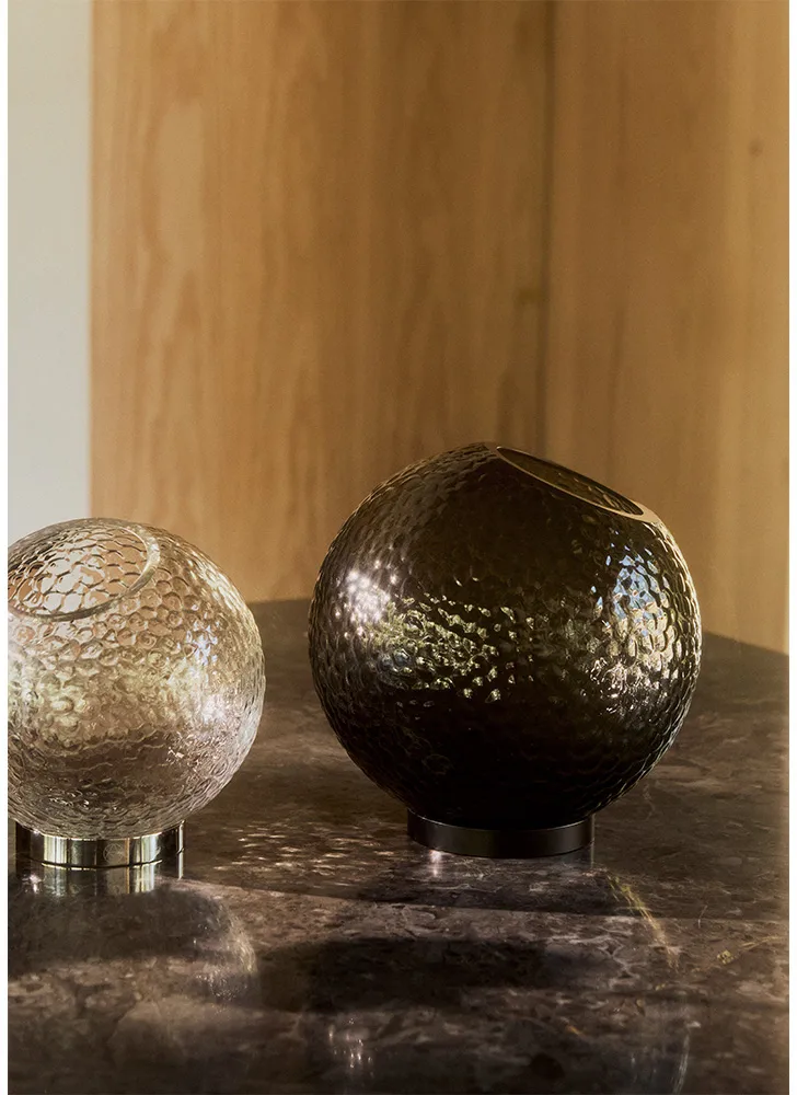 Globe bubbles vase Ø21 cm, Black AYTM