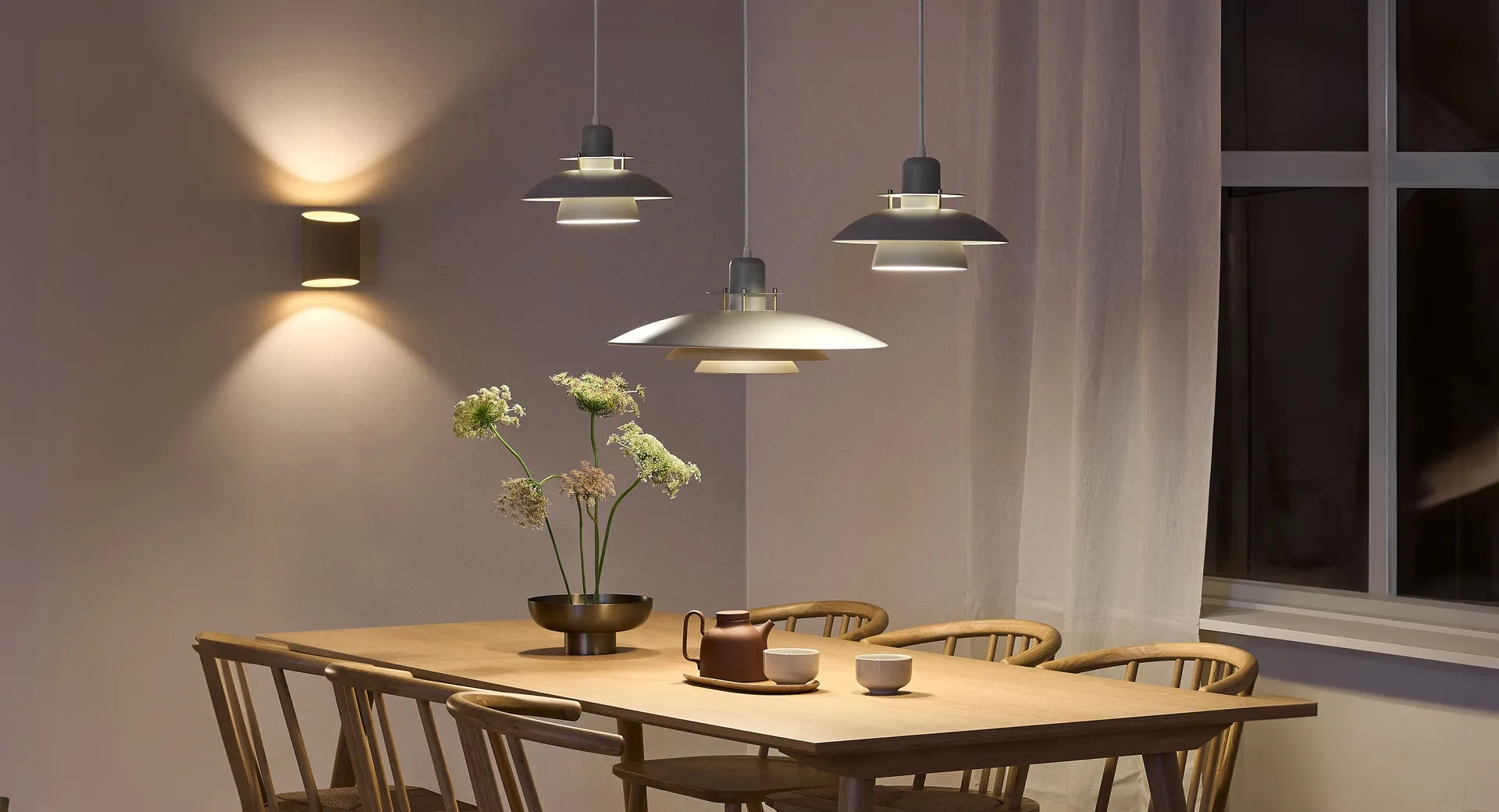 Primus pendel Ø43 cm, Hvit-krom Belid