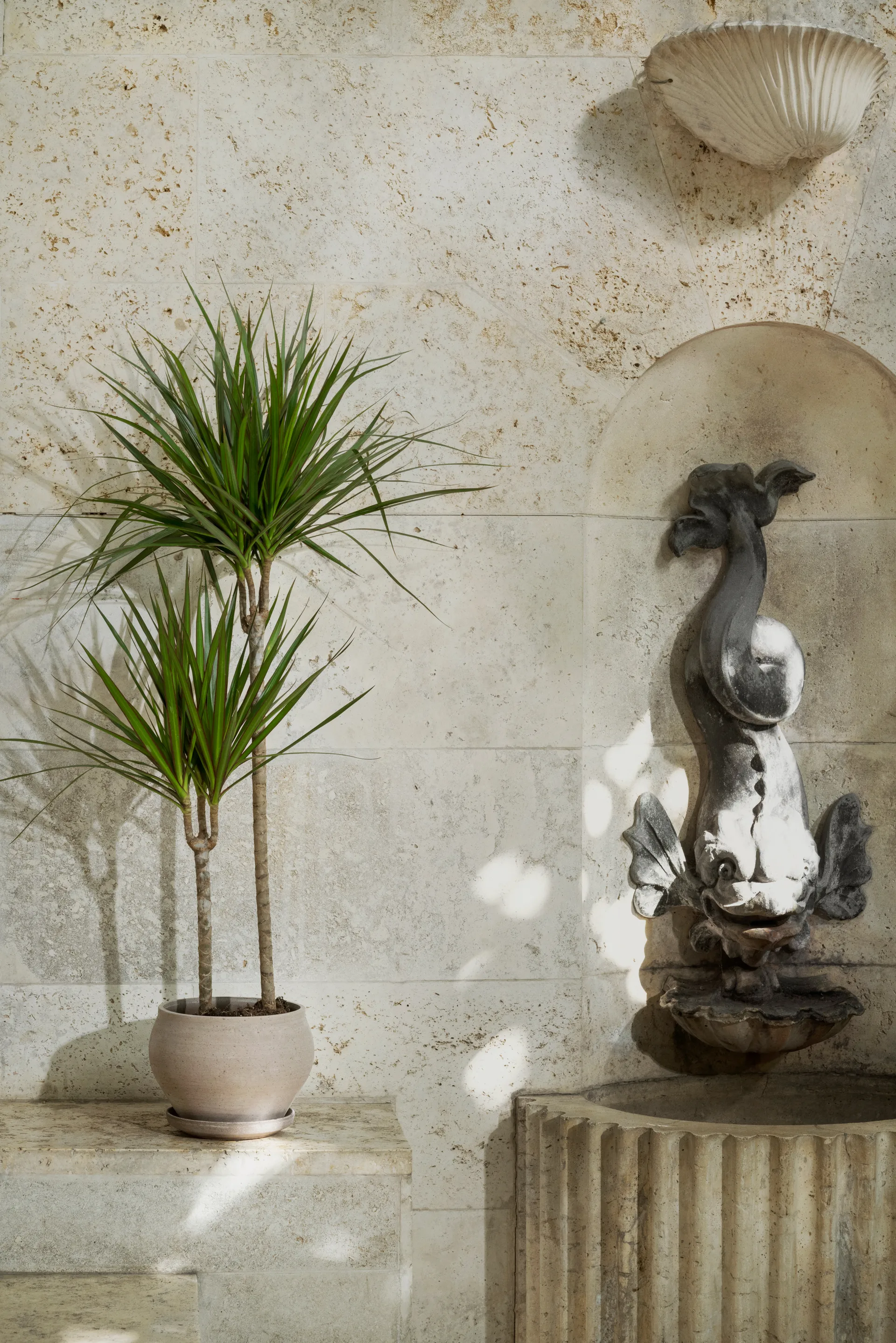 Delphi potte med fat 2 deler, Grey, Ø24 cm, low Bergs Potter