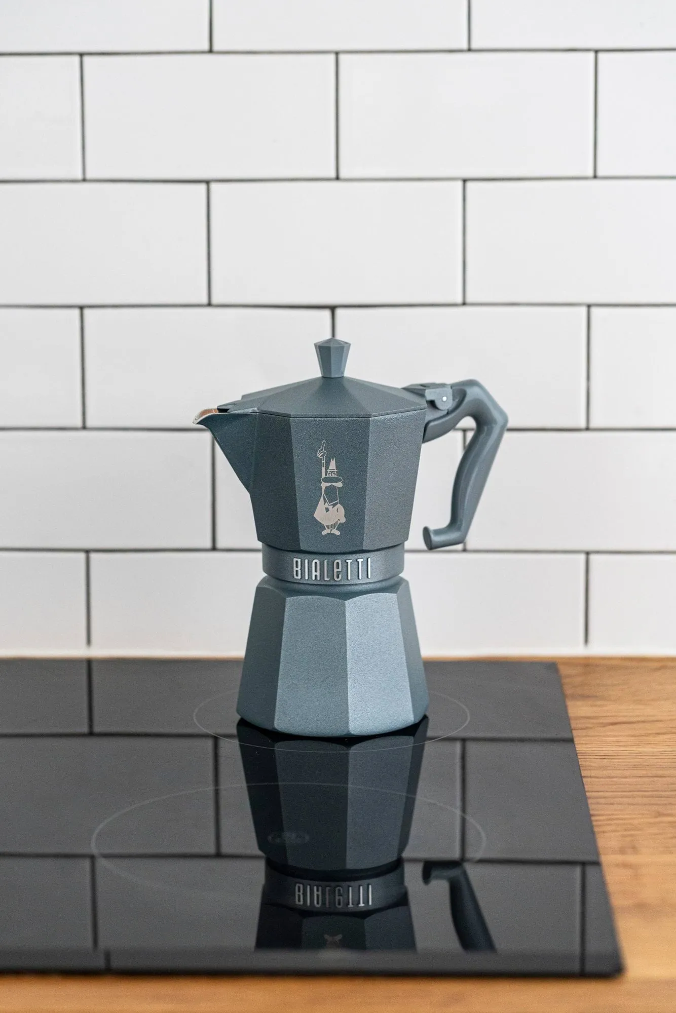 Bialetti eksklusiv mokkakanne induksjon, Grå, 6 kopper Bialetti