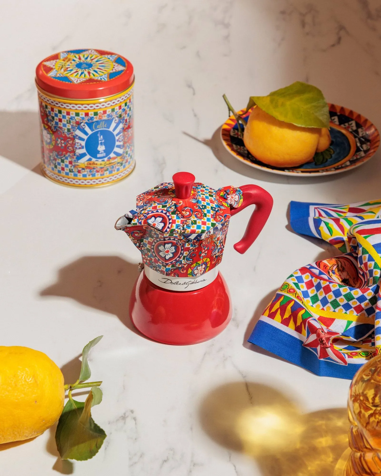 Bialetti x Dolce & Gabbana mokkakanne induksjon, Sicilian cart, 2 kopper Bialetti