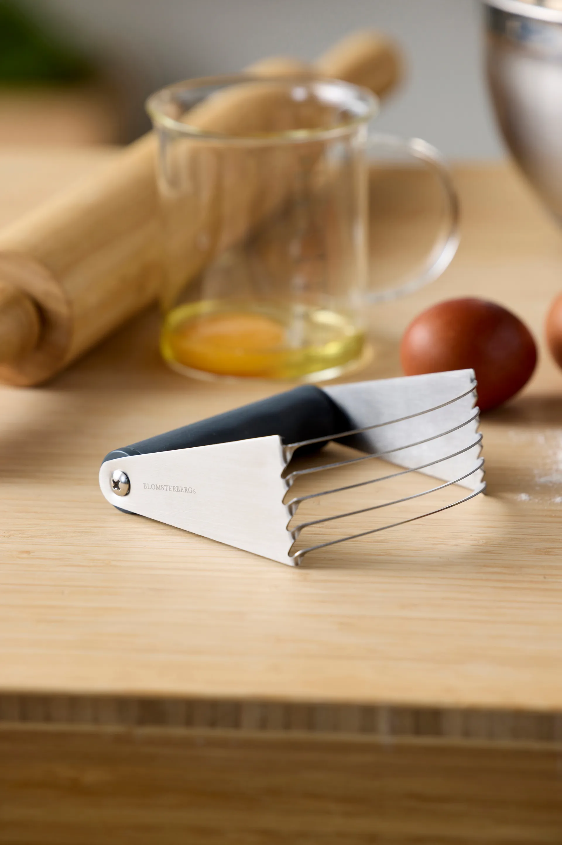 Blomsterberg mørdeigblander, Grå-stål Blomsterbergs