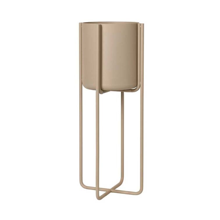 Bilde av blomus Kena krukke på bein S h55 cm Ø22 cm Nomad (beige)