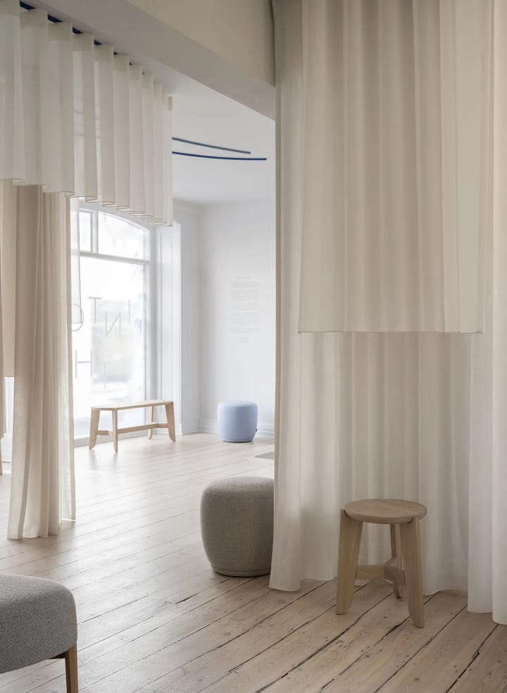 Kuon benk, Boucla beige Blomus