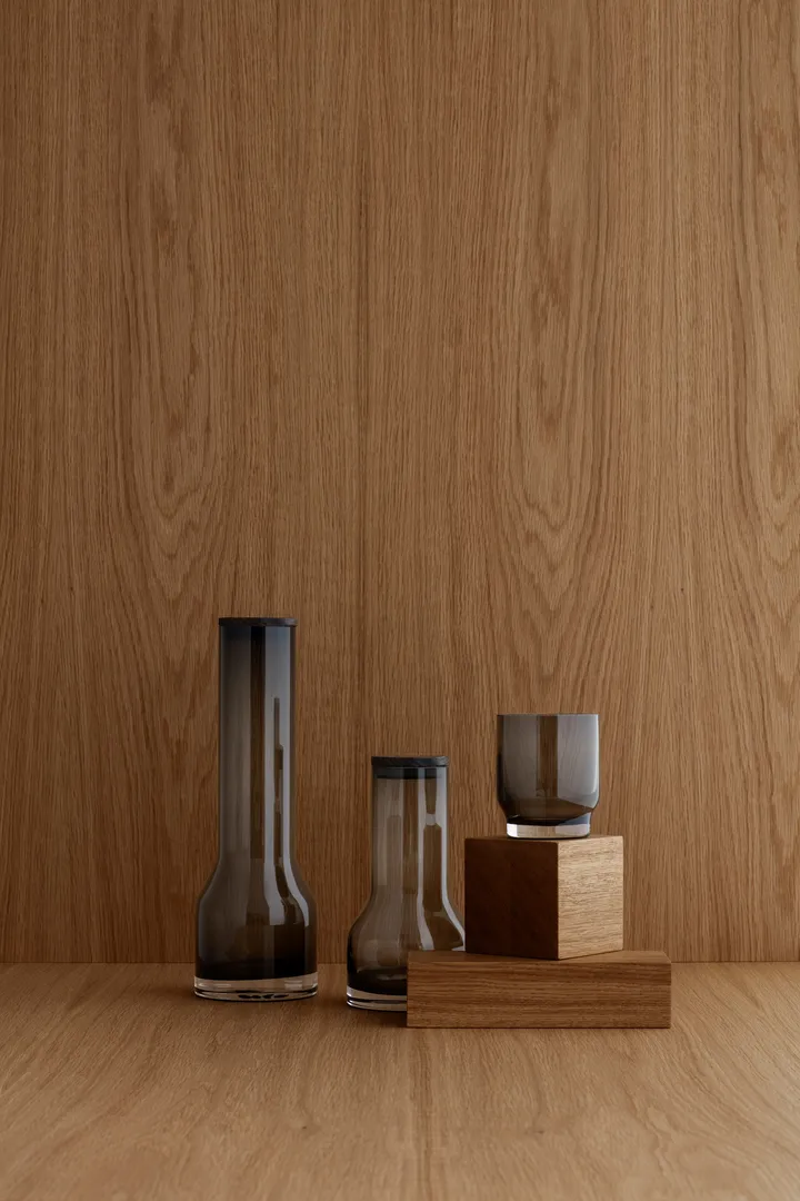 Lungo vannkaraffel 0,6 l, Smoke Blomus