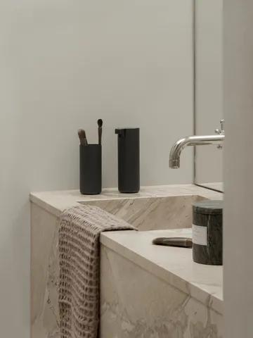 Modo Rof tannbørsteholder - Black, Ø5,5x12 cm - blomus