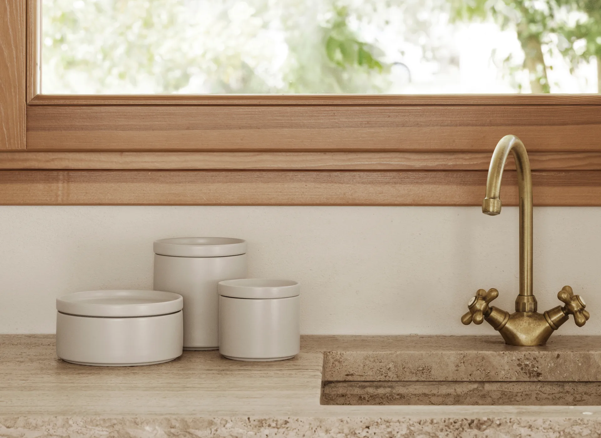 Pilar oppbevaringskrukke med lokk, Moonbeam, Ø15,5x7,5 cm blomus