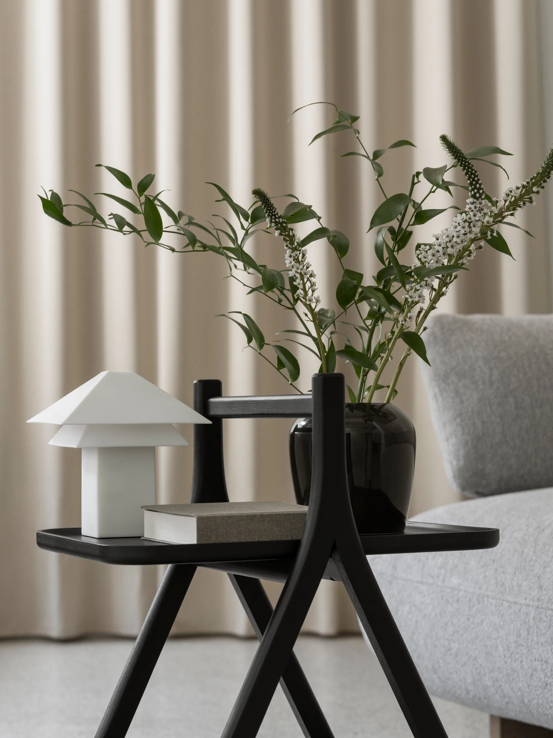 Sanaka bordlampe portabel, White blomus
