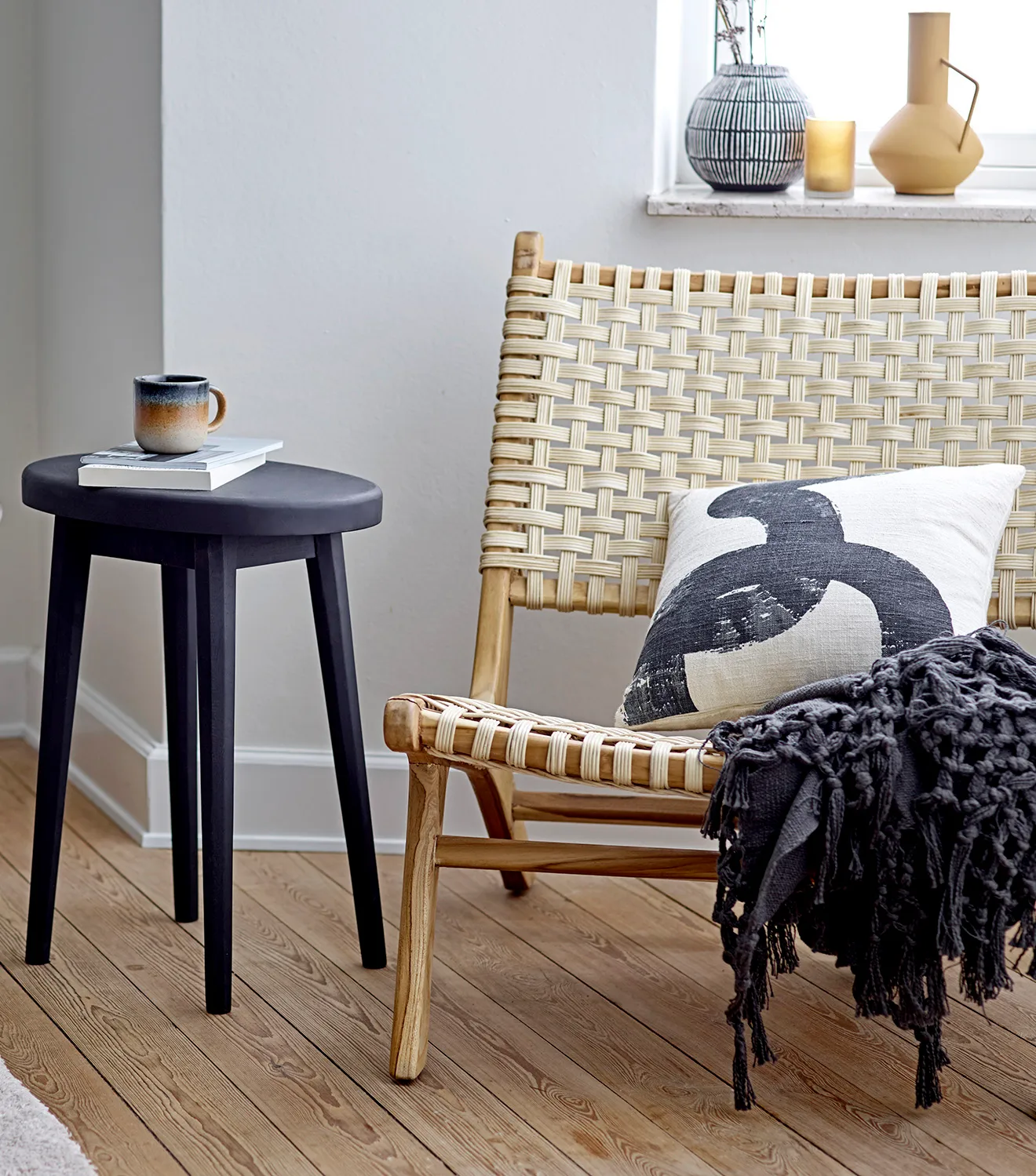 Bloomingville metallvase med hank 21 cm, Gul Bloomingville