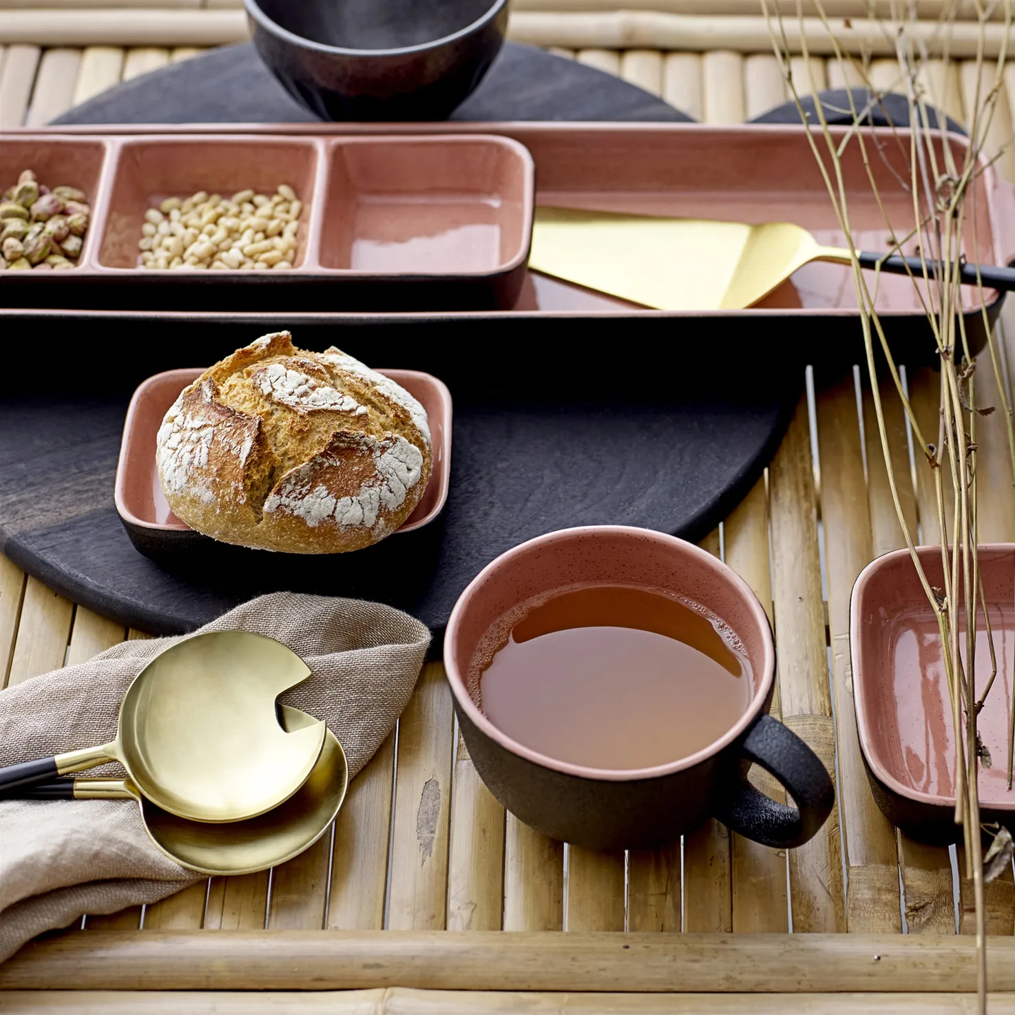 Bloomingville salatbestikk 2 deler, Svart-gull Bloomingville