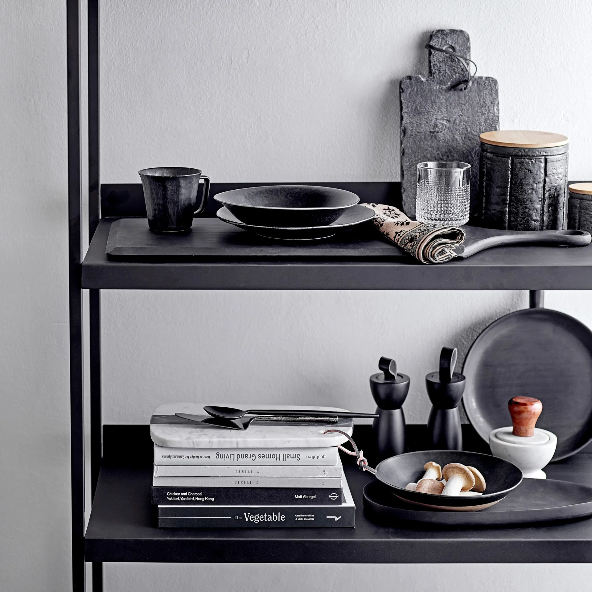 Bloomingville salt- og pepperkvern 15 cm, Svart Bloomingville