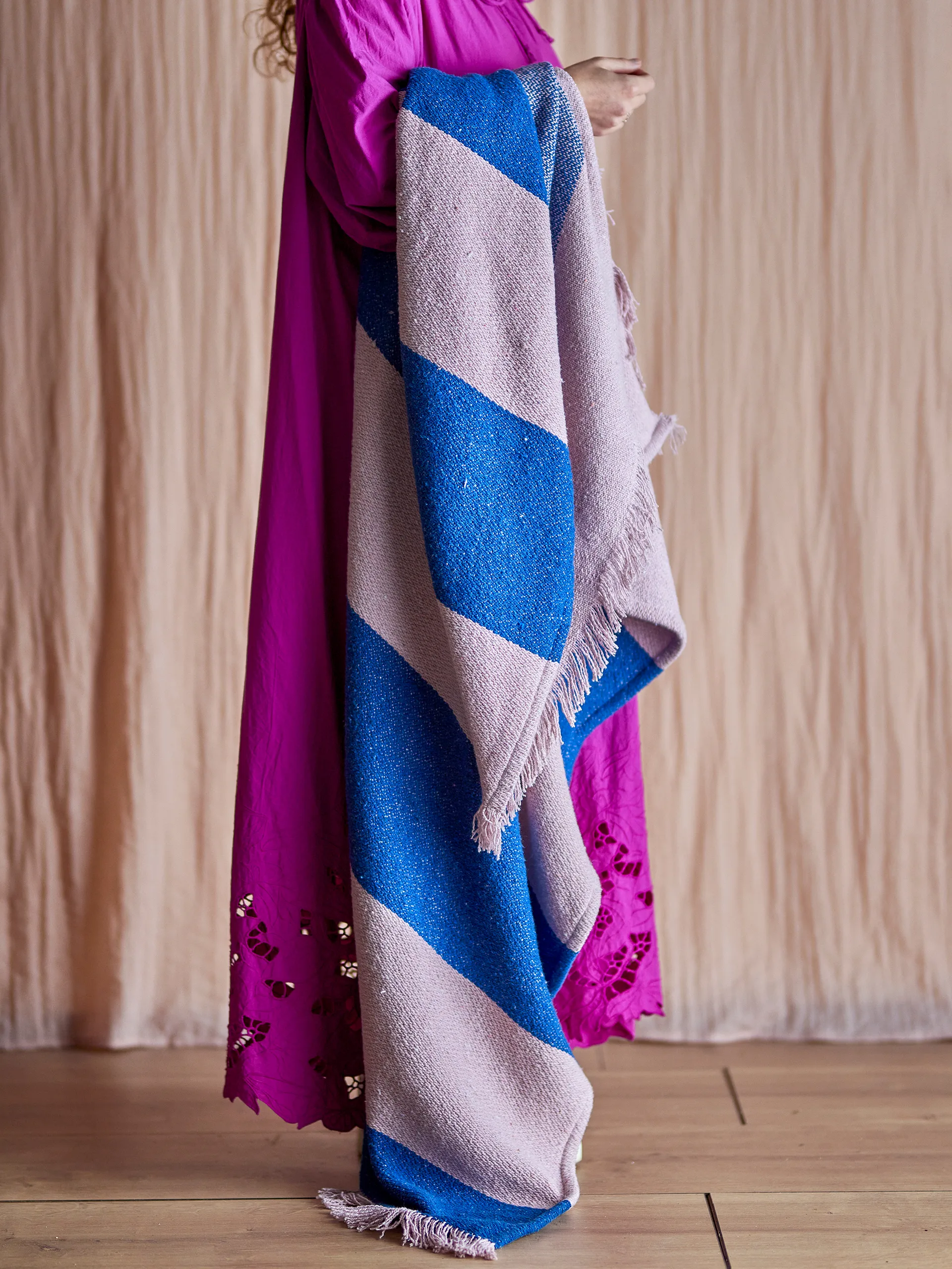 Cadeo pledd 130x160 cm, Blå Bloomingville