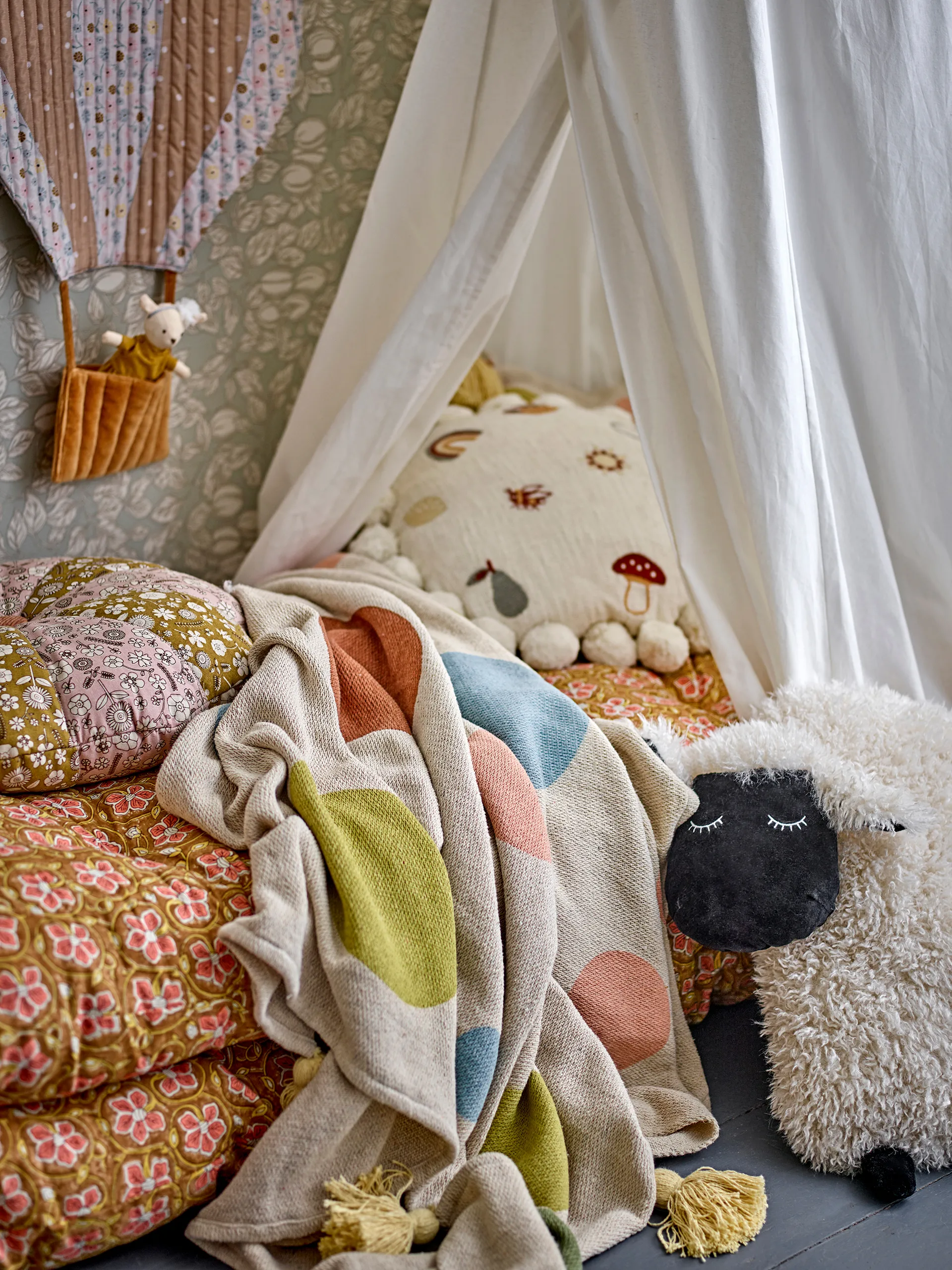 Clennie pledd 130x160 cm, Natur Bloomingville