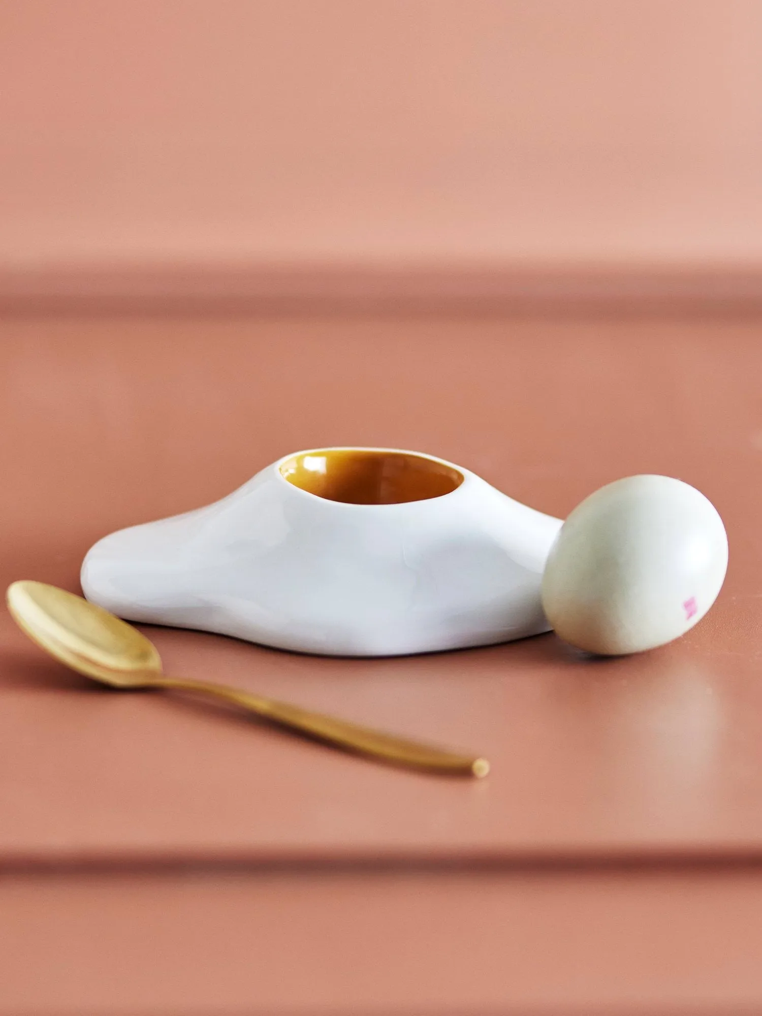 Eggert eggekopp, Hvit Bloomingville