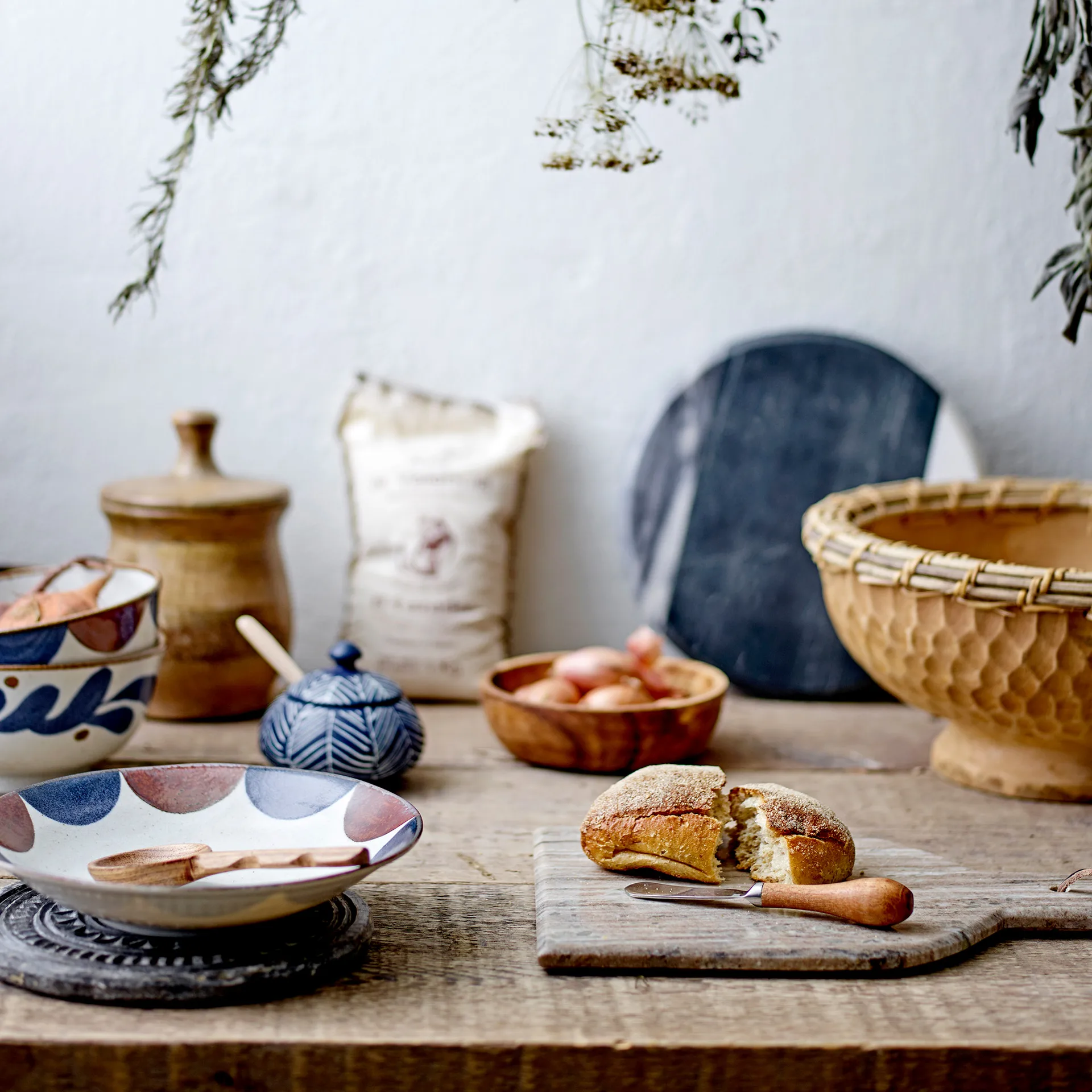 Kani serveringsbrett og kniv, Natur Bloomingville