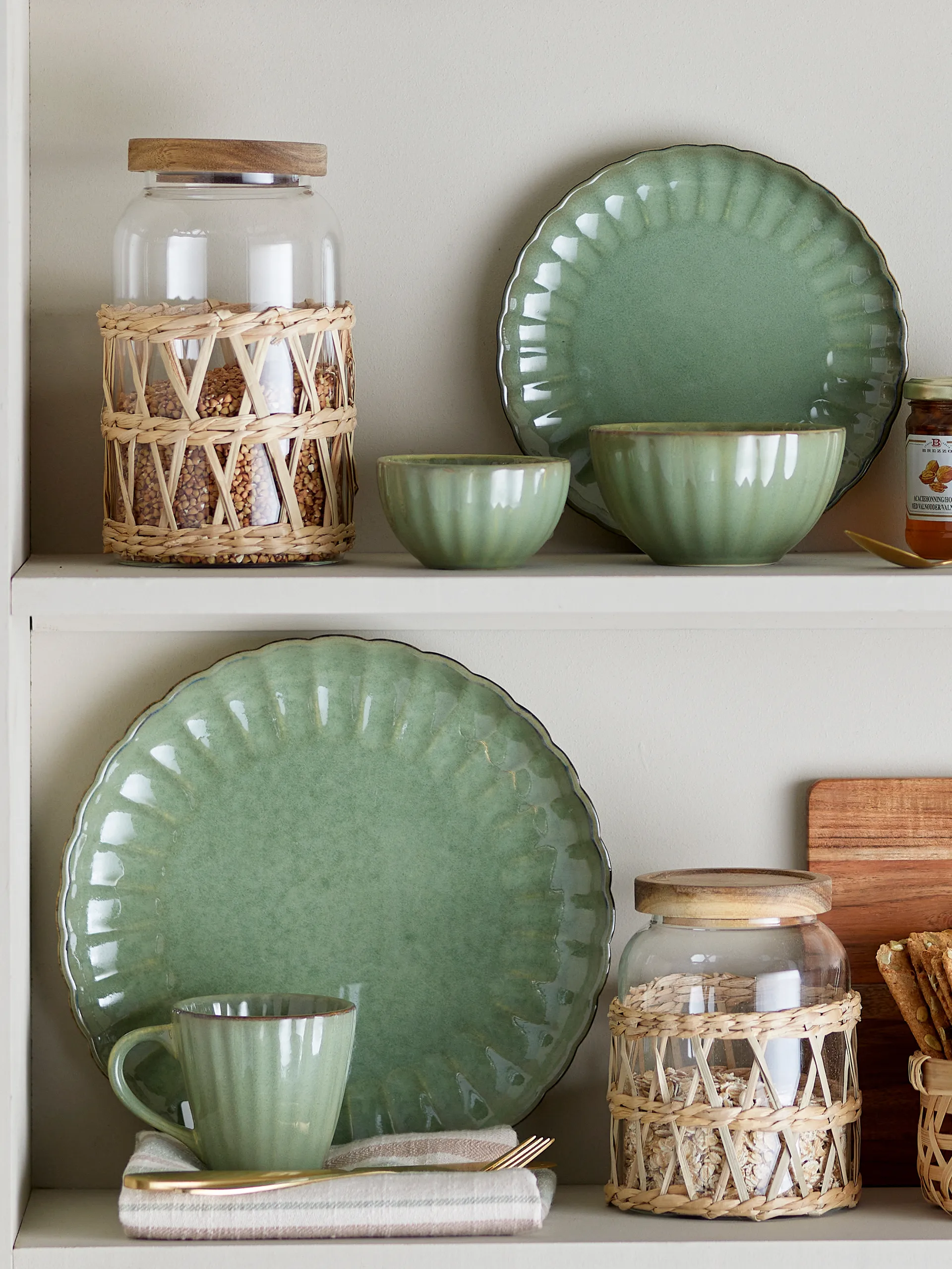 Latina tallerken Ø27 cm, Light green Bloomingville