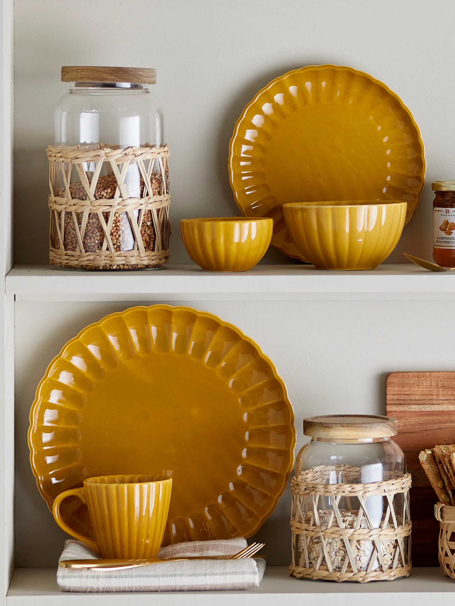 Latina tallerken Ø27 cm, Yellow Bloomingville