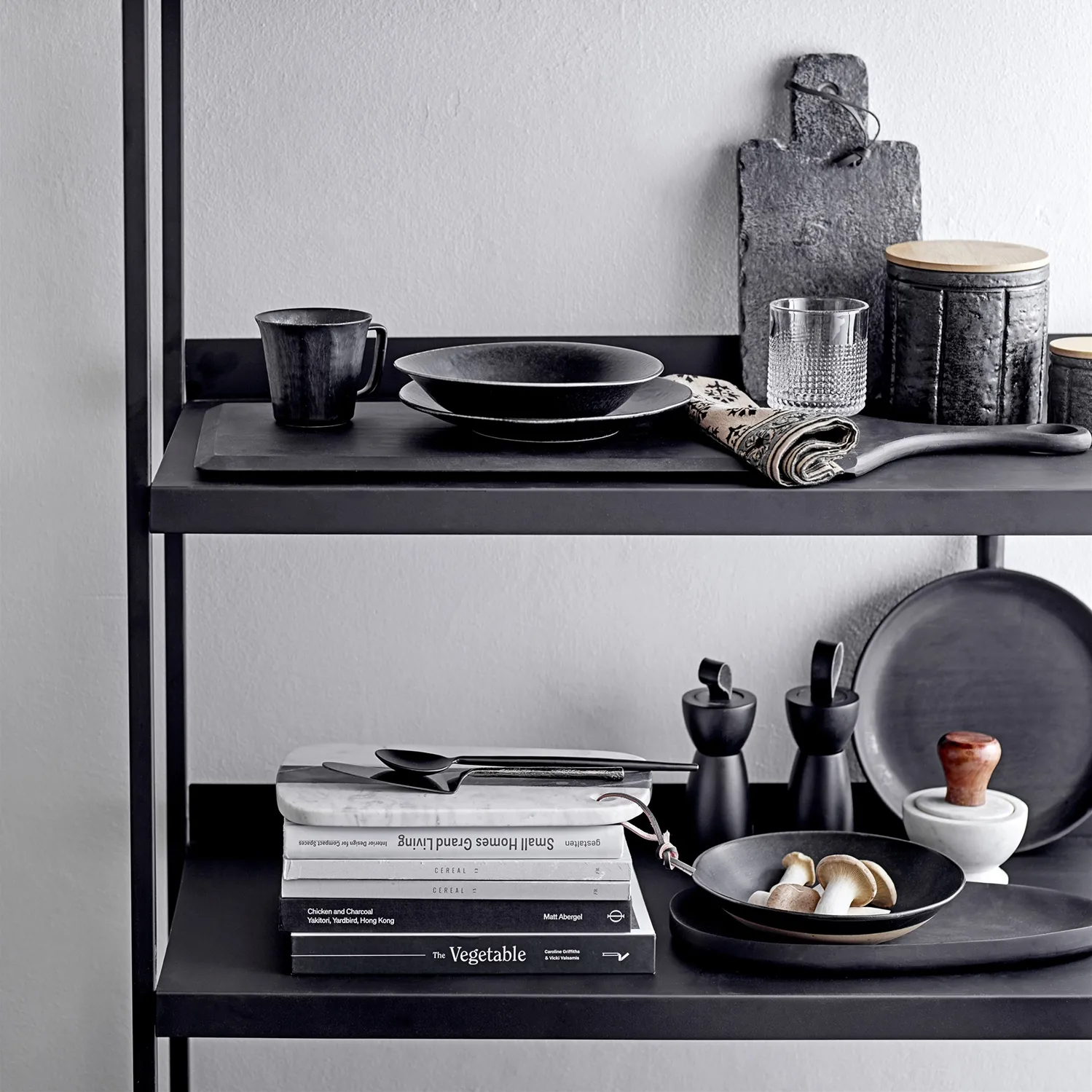 Yoko tallerken 27,5 cm 4-stk., Svart Bloomingville