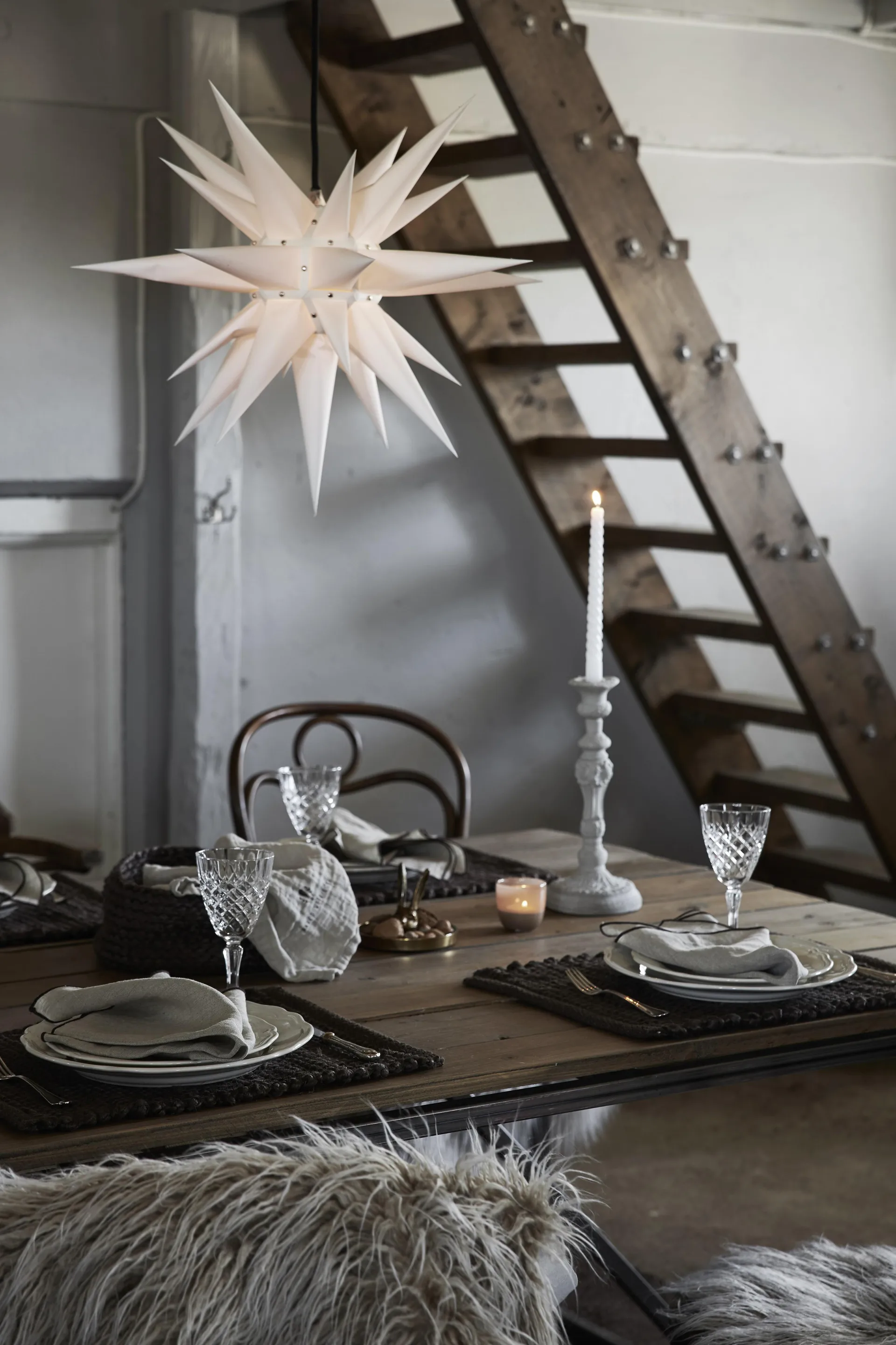 Merida bordbrikke Ø 35x45 cm, Brun Boel & Jan