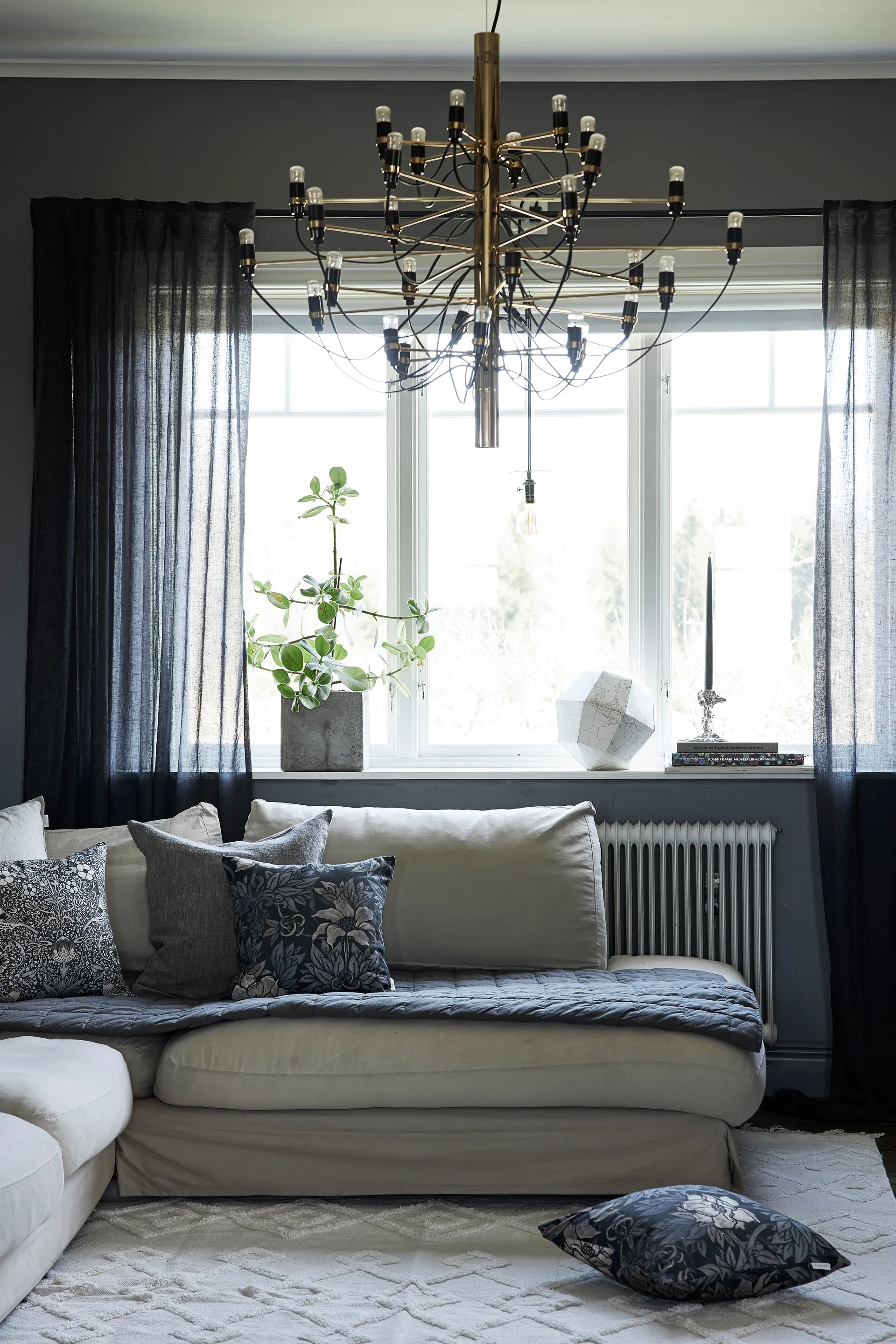 Mirja gardinsett 130x275 cm, Sort-grå Boel & Jan