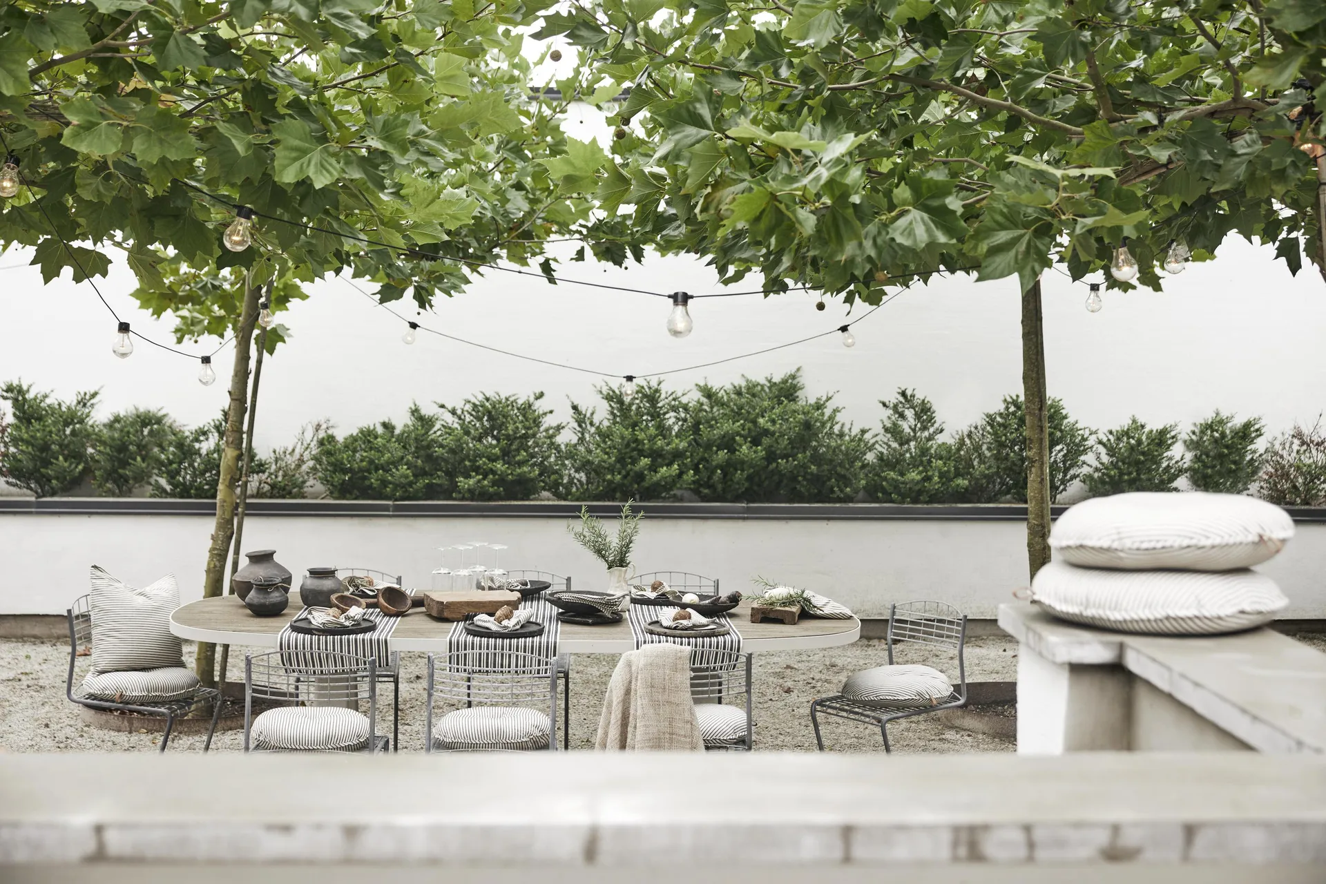 Sammie stolpute Ø40 cm, Svart-hvit Boel & Jan