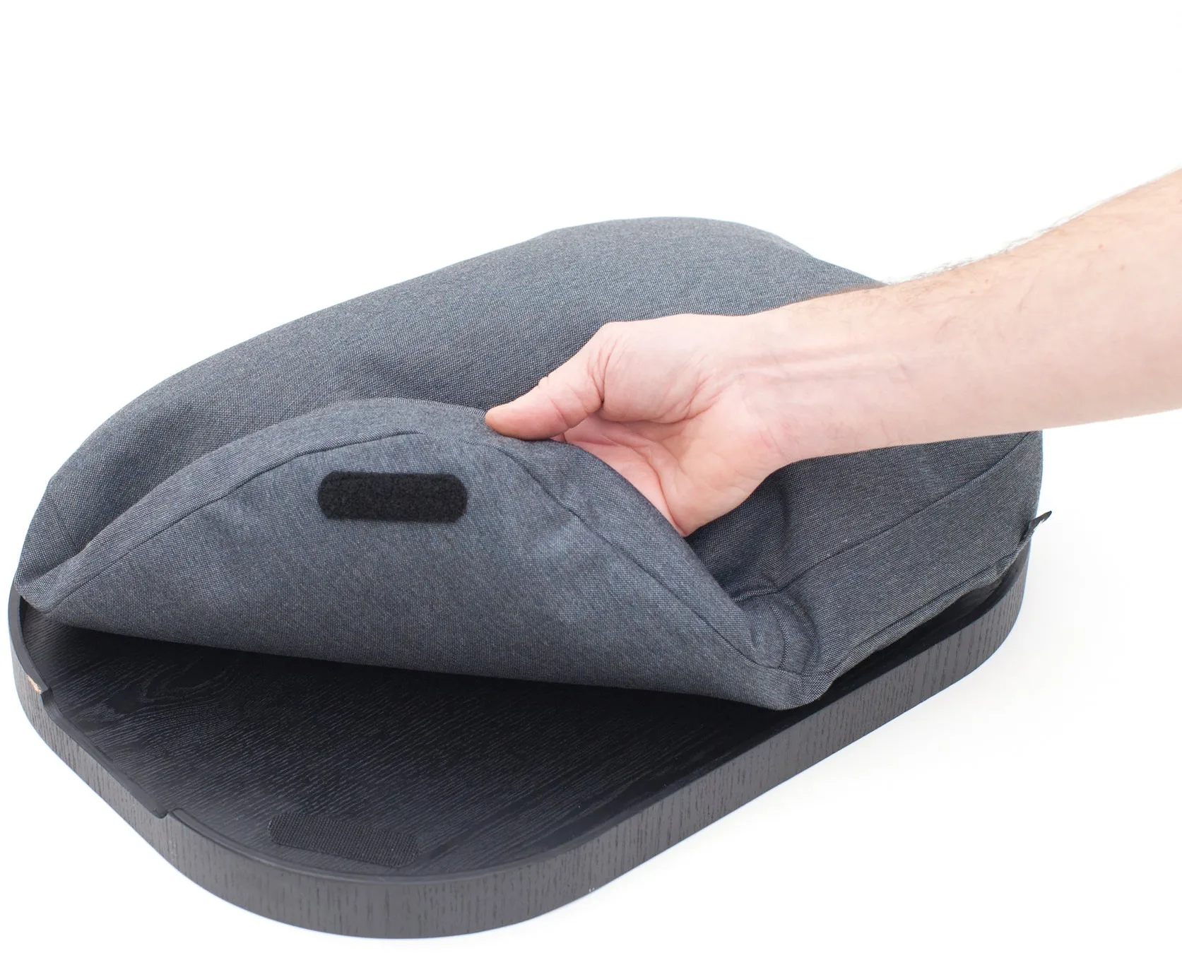 CurveLine™ anti-slip knebrett 47x34 cm, Svart piletre-grå Bosign