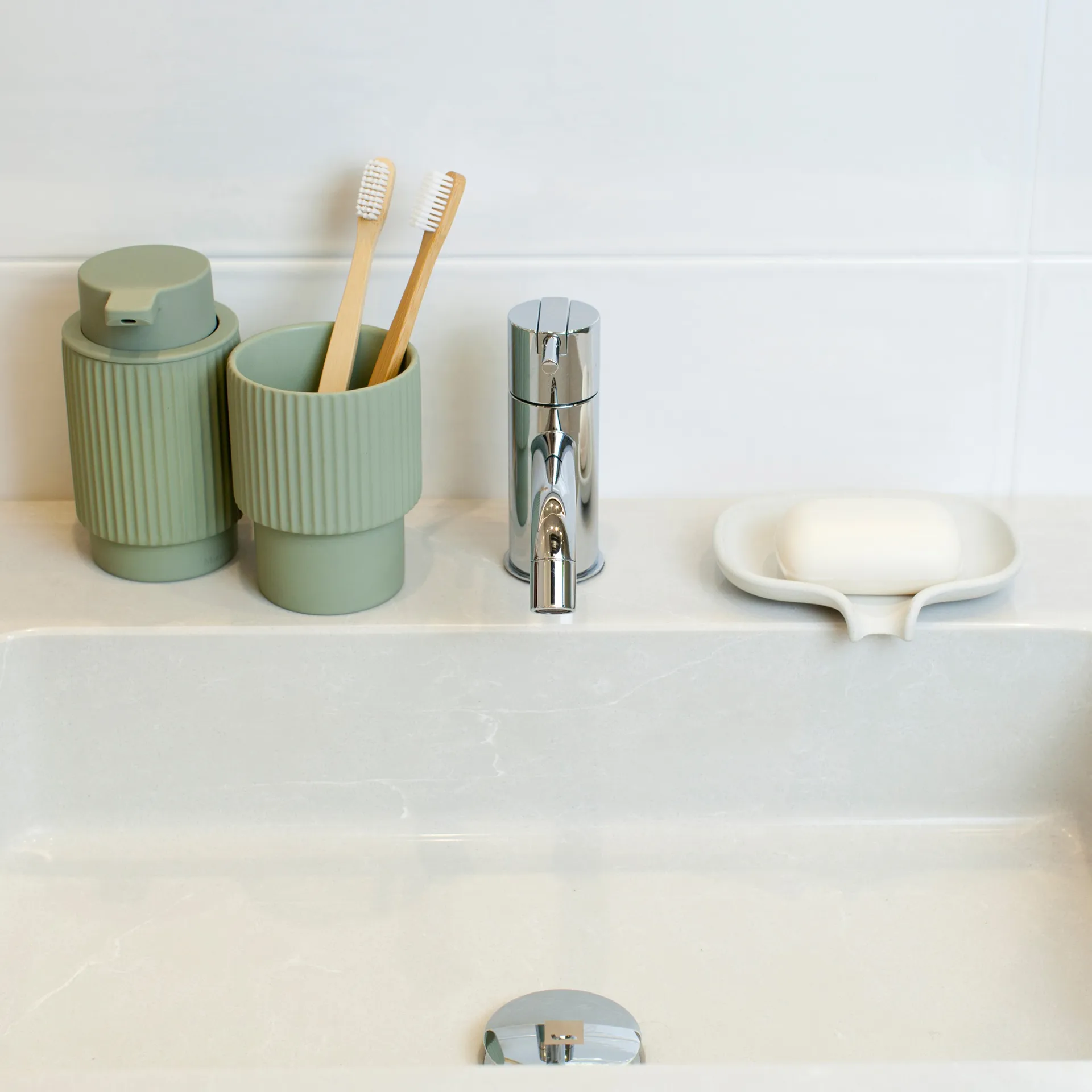 Soap Saver Flow såpefat med dreneringsrør betong, Hvit Bosign