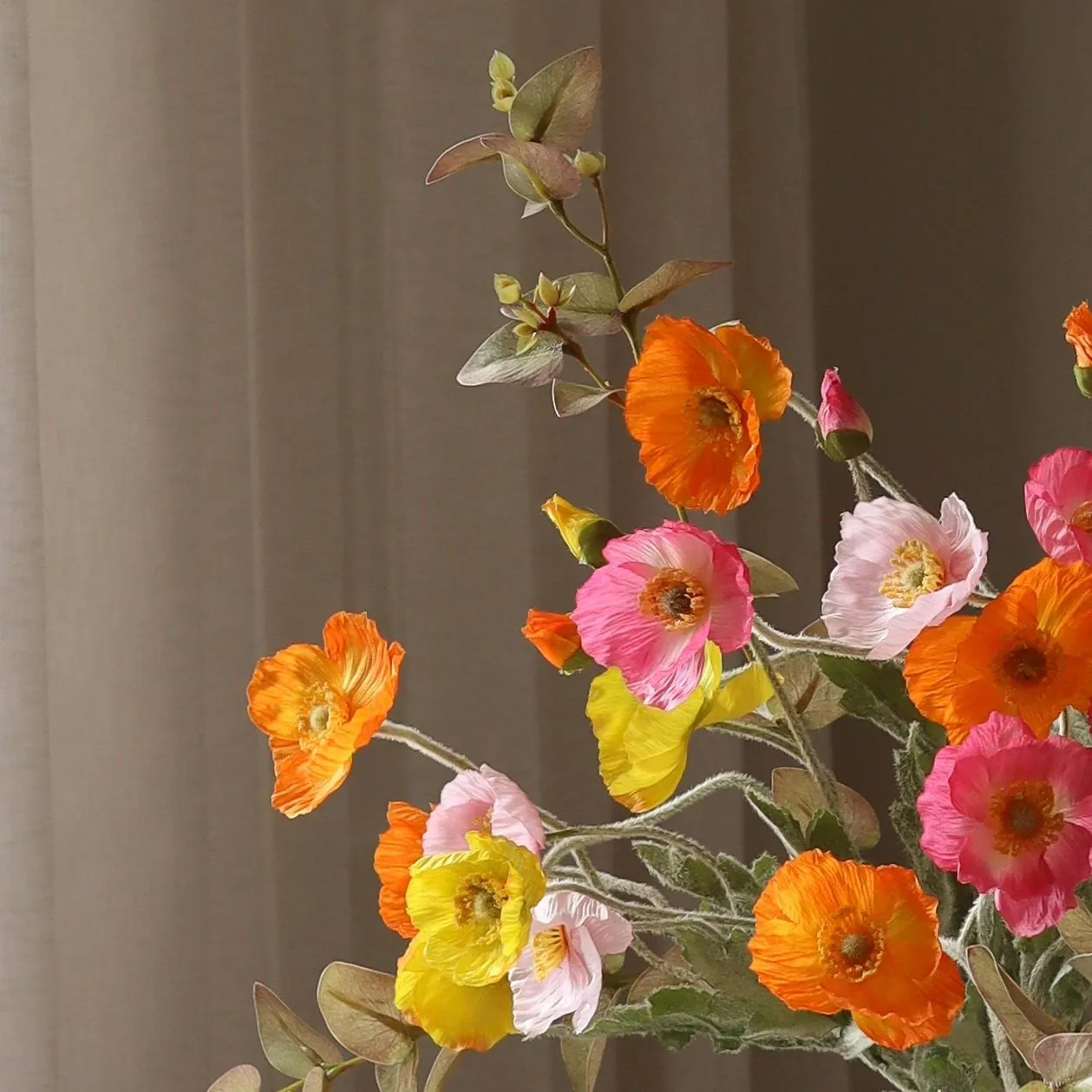 Poppy Spritz kunstig bukett, Valmue–eukalyptus 10 stk Botané