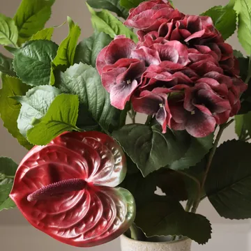 Velvet rouge kunstig bukett - Hortensia-rød anthurium 6 stk - Botané