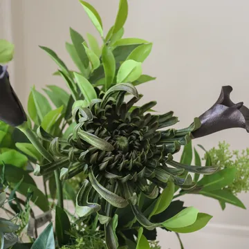 Verdant Noir kunstig bukett - Kalla-edderkoppkrysantemum-høstsolsikke, 92 cm, 13 stk - Botané