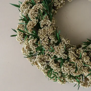 Whisper Meadow Wreath blomsterkrans - Risblomma, Ø40 cm - Botané