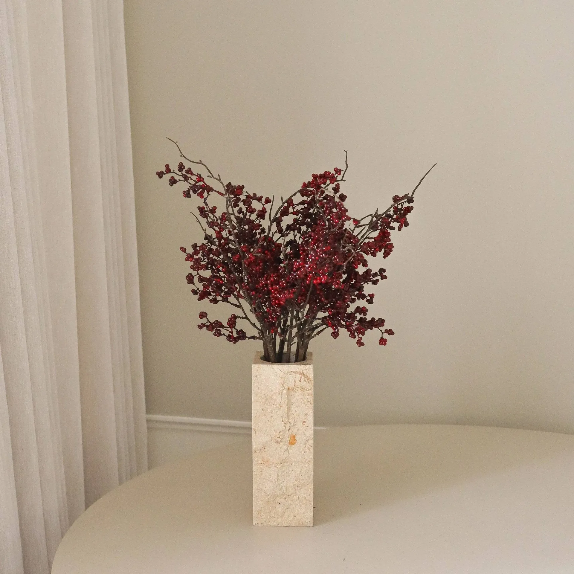 Wild Berry kunstig bukett, Mørkerøde bærgrener, 66 cm Botané