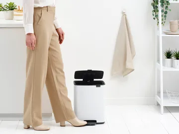 Bo pedalbøtte 12 l - White - Brabantia