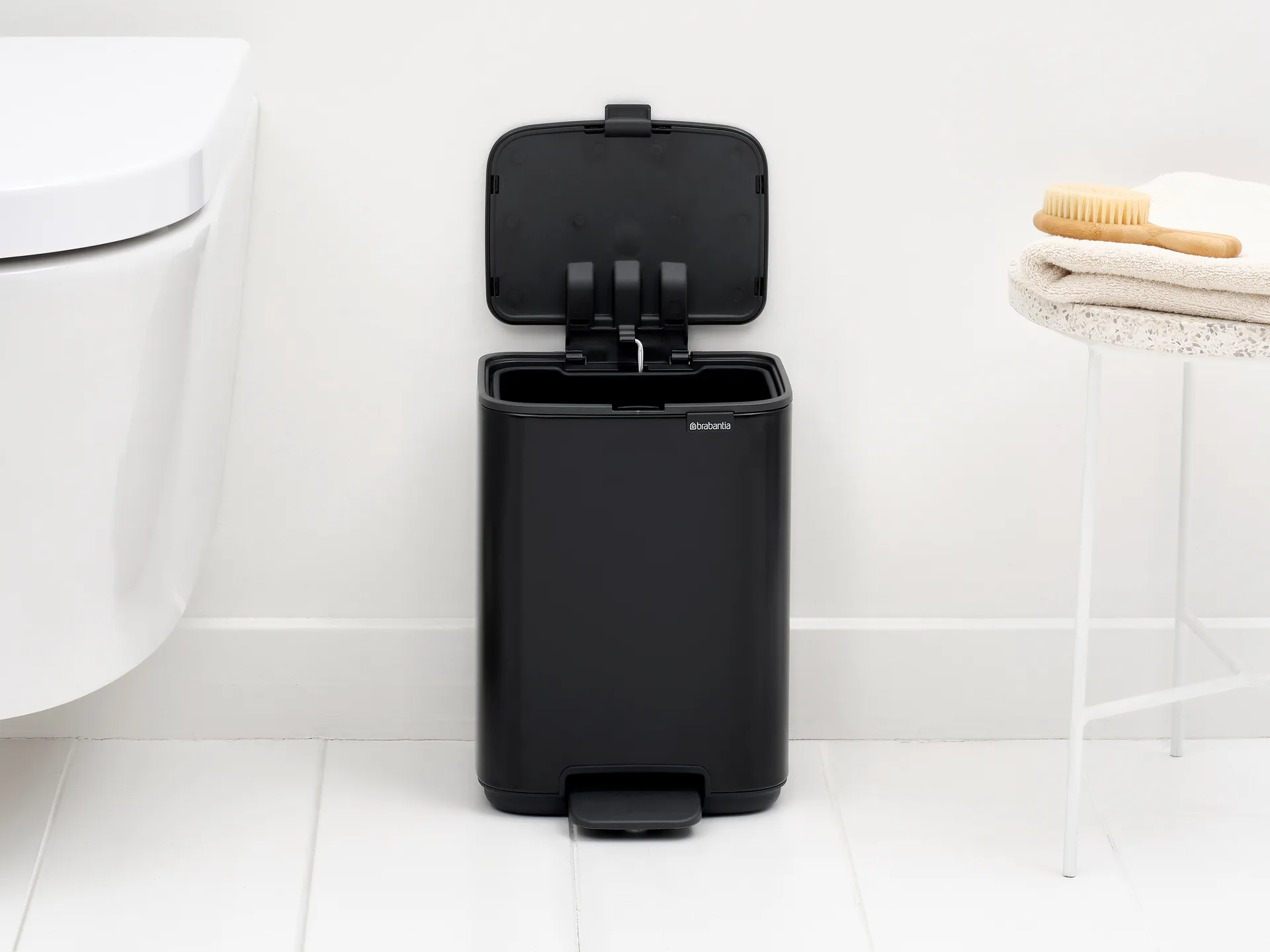 Bo pedalbøtte 4 L, Matt Black Brabantia