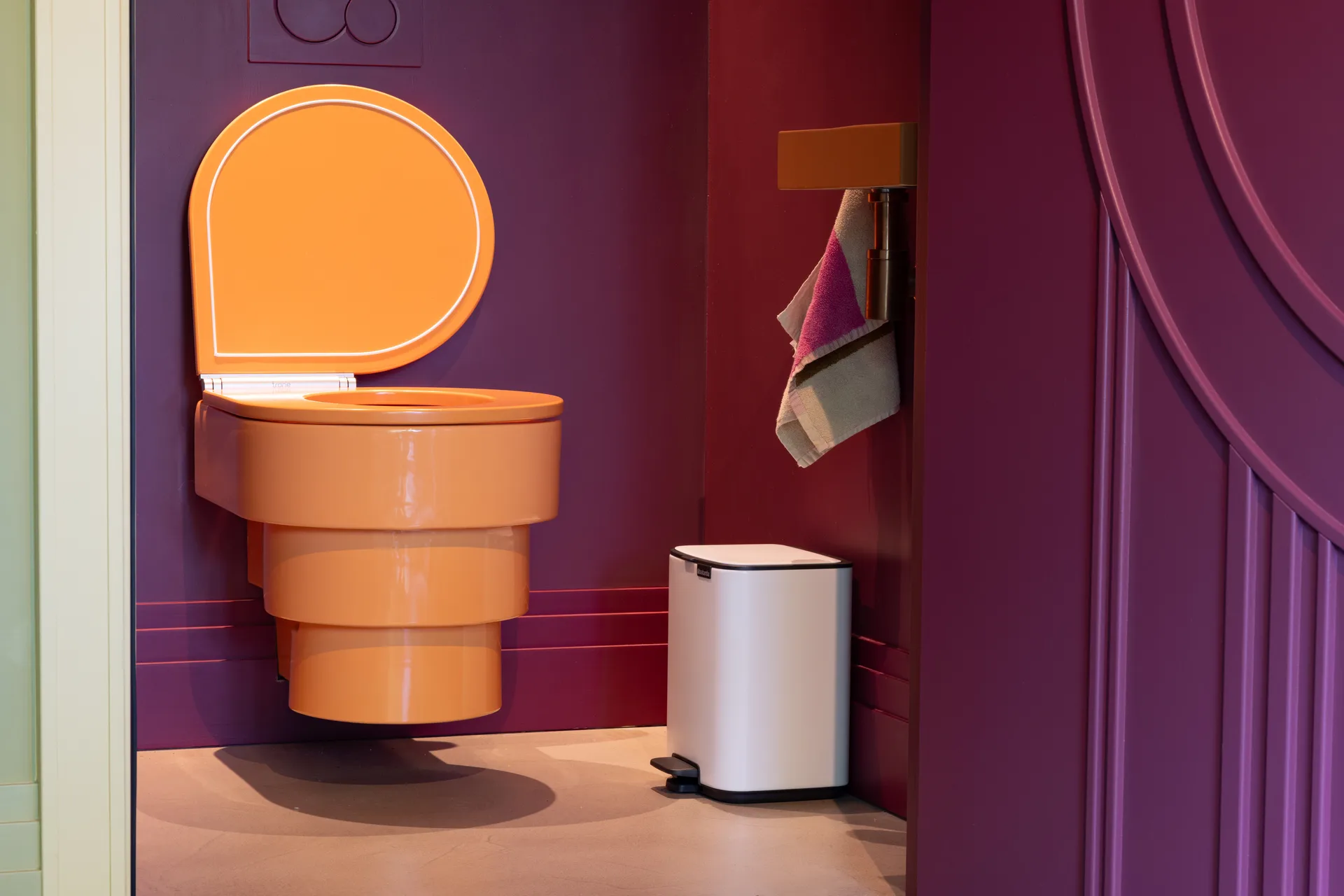 Bo pedalbøtte 7 l, White Brabantia