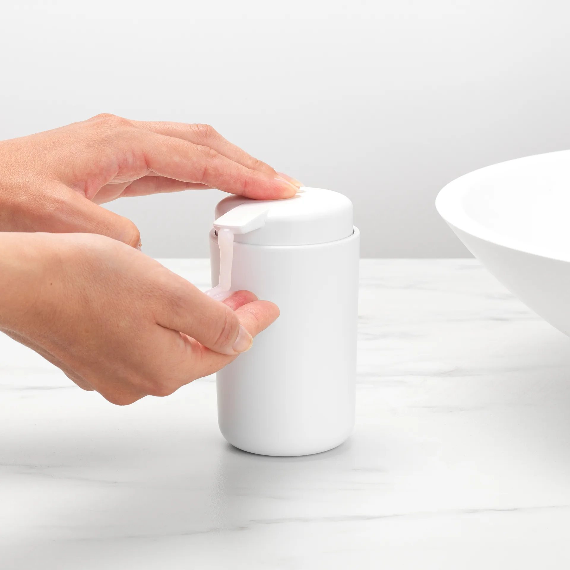 Brabantia ReNew såpedispenser 14 cm, Hvit Brabantia