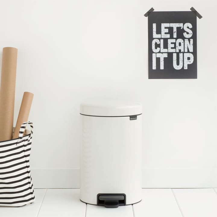 New Icon pedalbøtte 12 liter, white (hvit) Brabantia