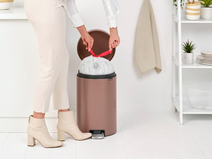 New Icon pedalbøtte 20 liter - Satin Taupe - Brabantia