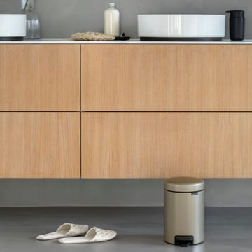 New Icon pedalbøtte 3 liter - Metallic Gold - Brabantia