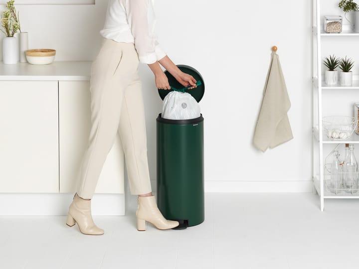 New Icon pedalbøtte 30 liter - Pine green - Brabantia